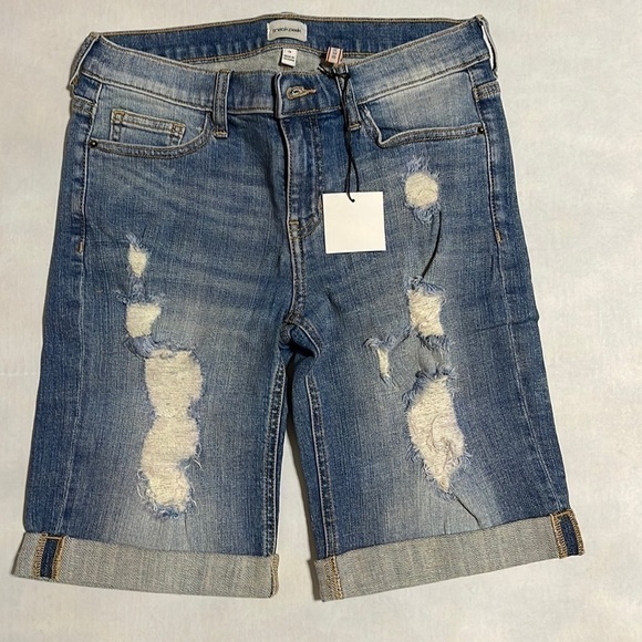 SNEAK Peek Women’s Bermuda shorts medium wash distressed size Small - Picture 1 of 5